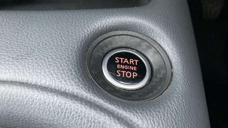 Nissan Juke 1.0 DiG-T 114 Tekna 5dr Petrol Hatchback